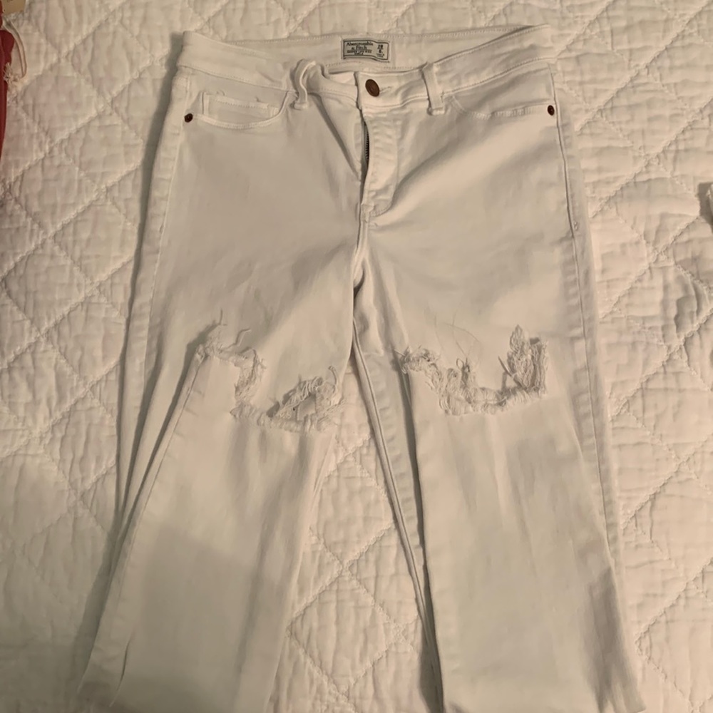 abercrombie jeans size 28W6L
